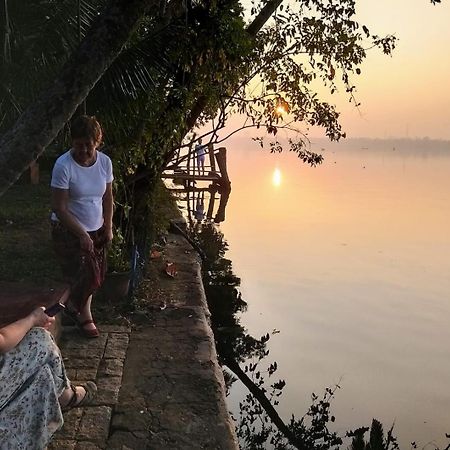 Ashtamudivillas Kollam Eksteriør bilde