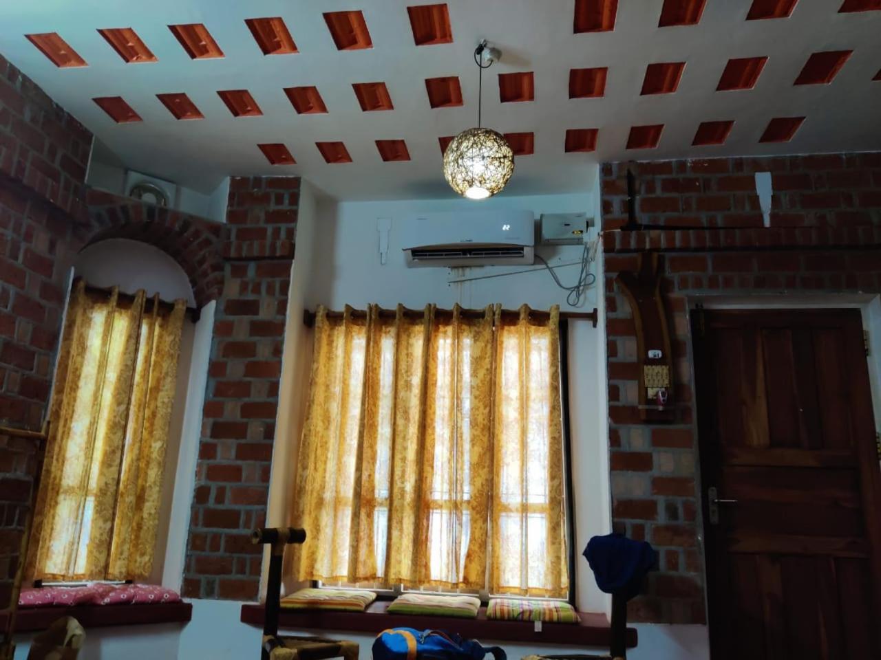 Ashtamudivillas Kollam Eksteriør bilde
