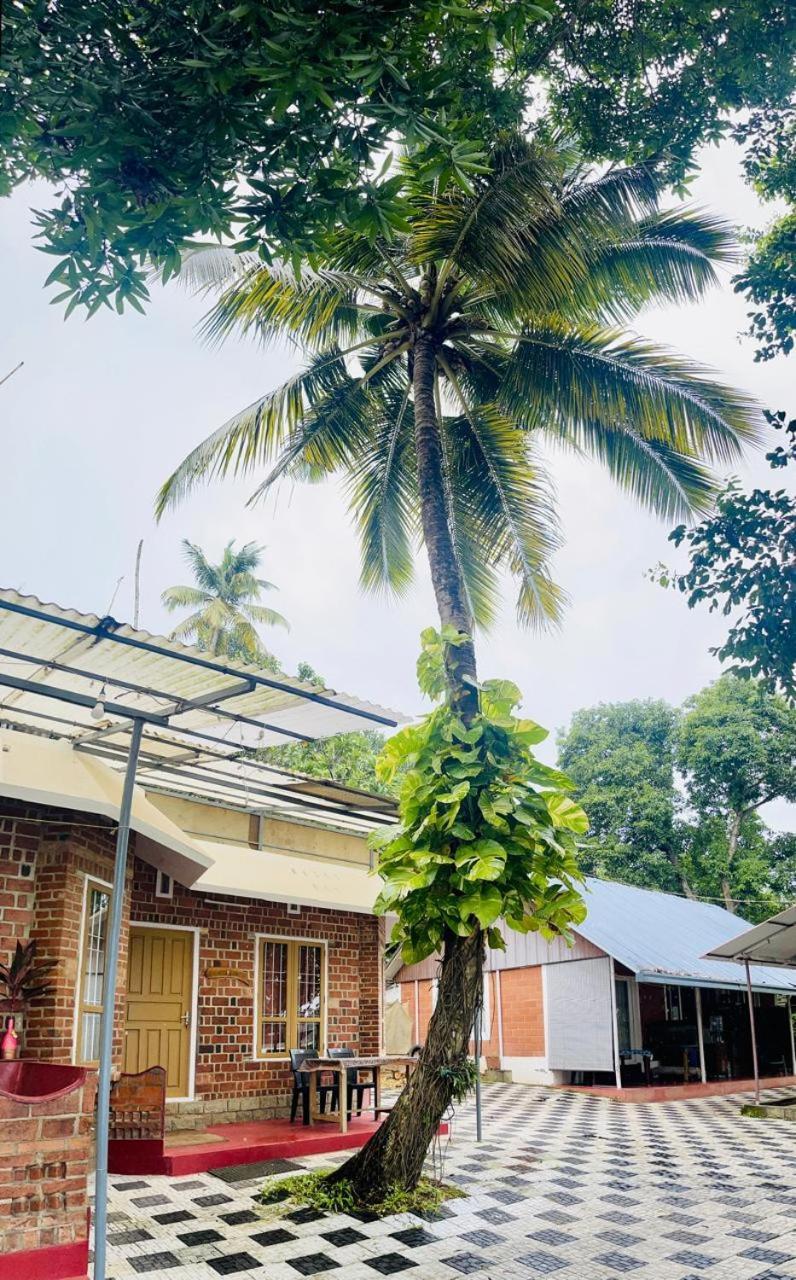 Ashtamudivillas Kollam Eksteriør bilde