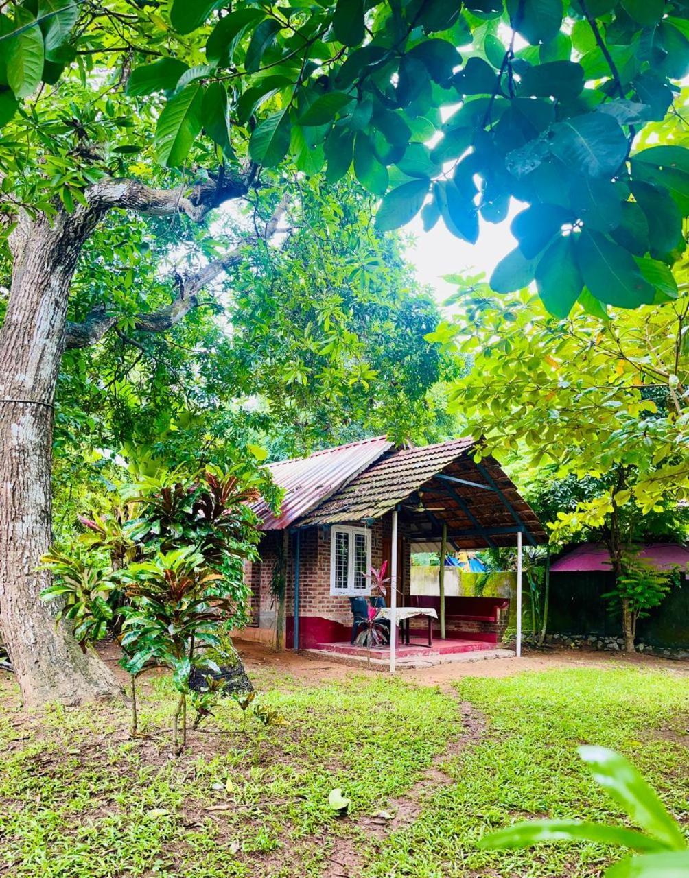 Ashtamudivillas Kollam Eksteriør bilde