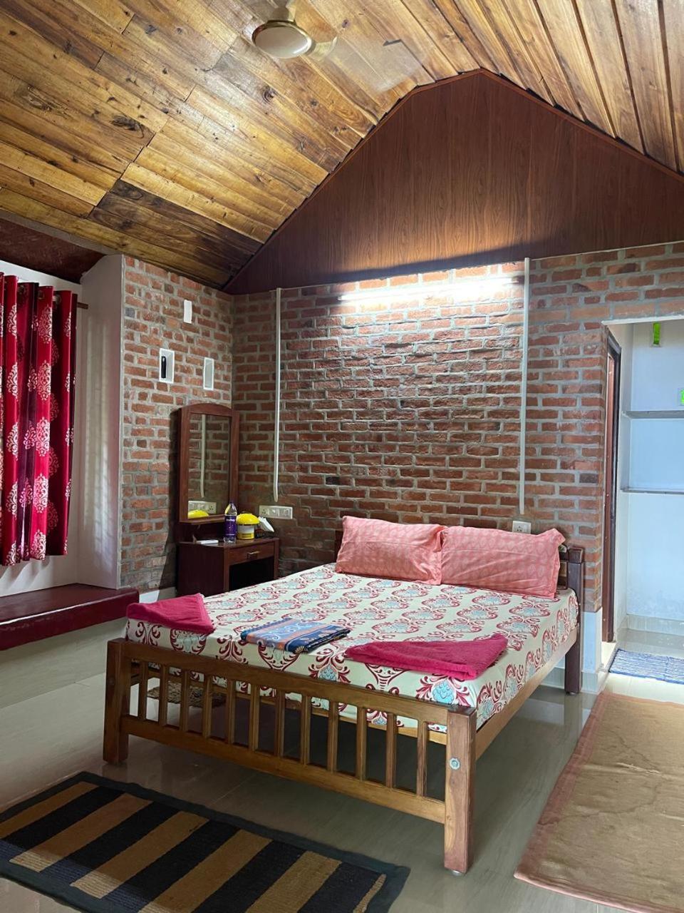 Ashtamudivillas Kollam Eksteriør bilde