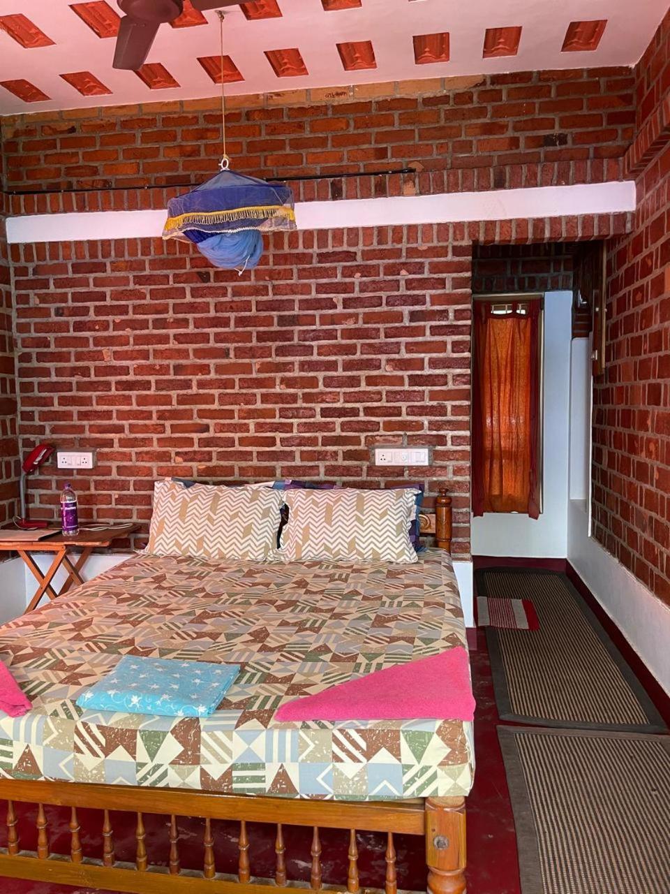 Ashtamudivillas Kollam Eksteriør bilde
