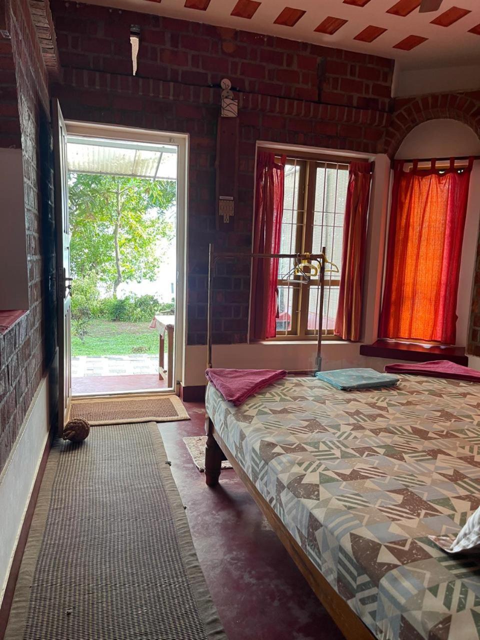 Ashtamudivillas Kollam Eksteriør bilde