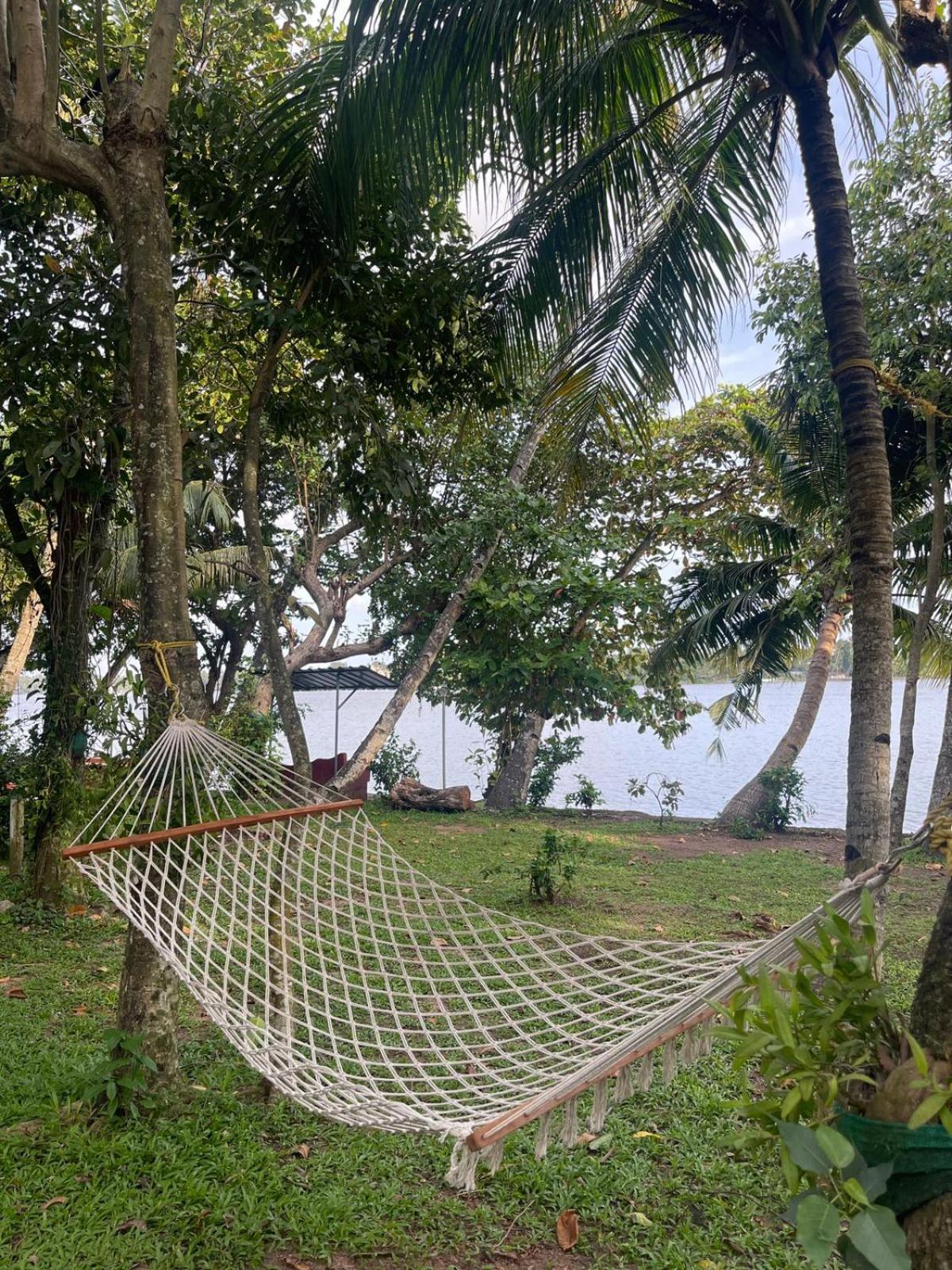 Ashtamudivillas Kollam Eksteriør bilde