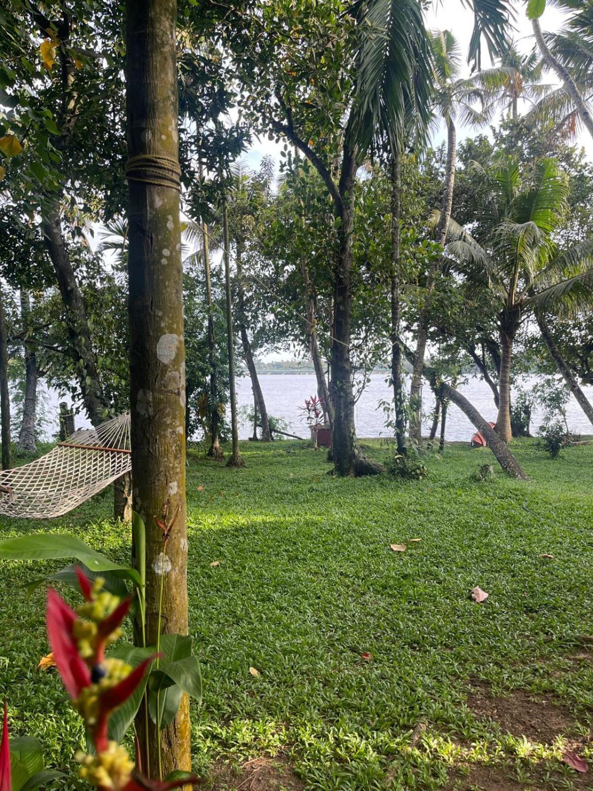 Ashtamudivillas Kollam Eksteriør bilde